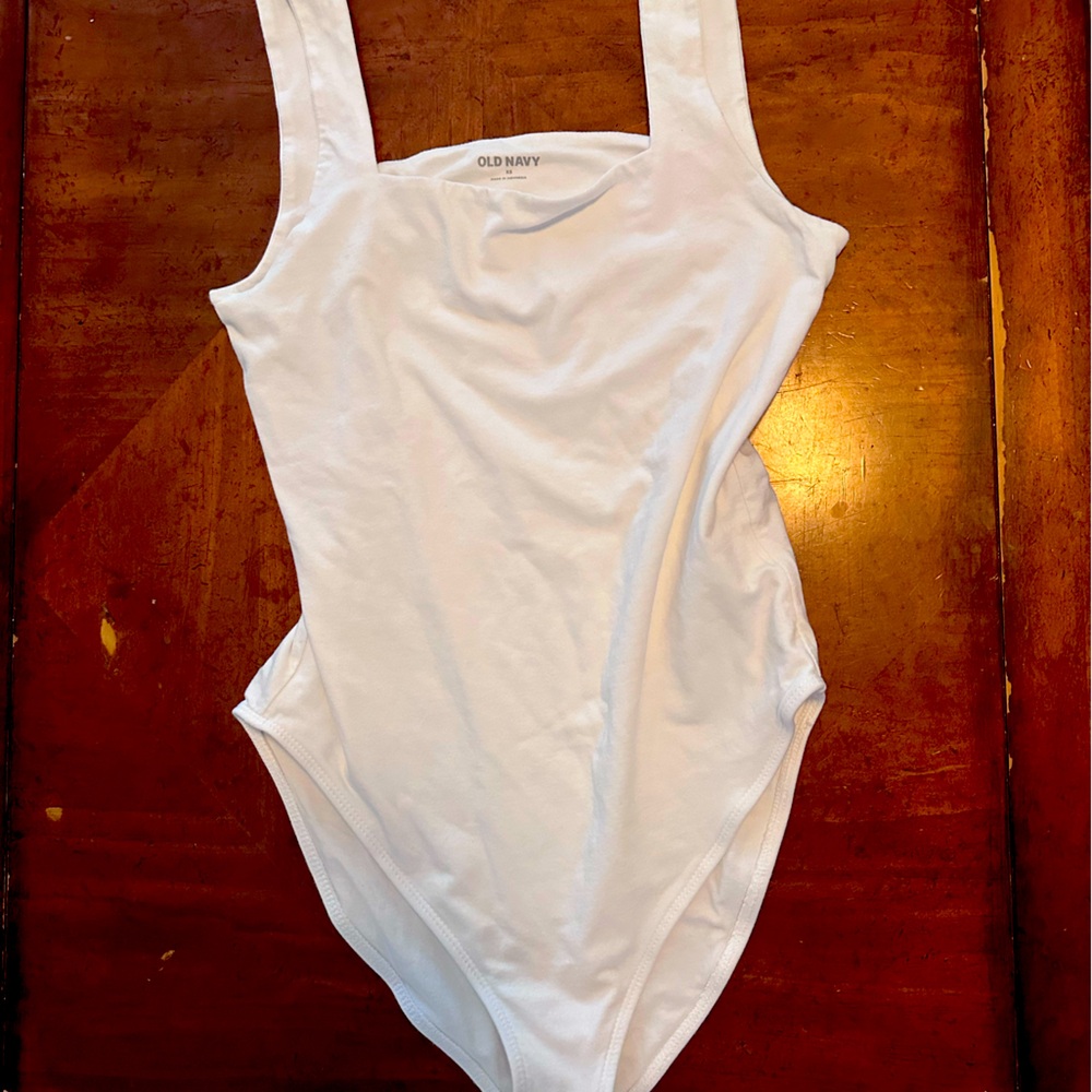 Old Navy Women’s XS White Body Suit with two layers of clasps